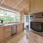 別荘 Three-bedroom In Føllenslev