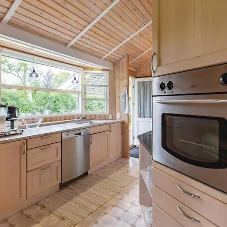 Holiday home 3 Bedroom Beautiful In Follenslev