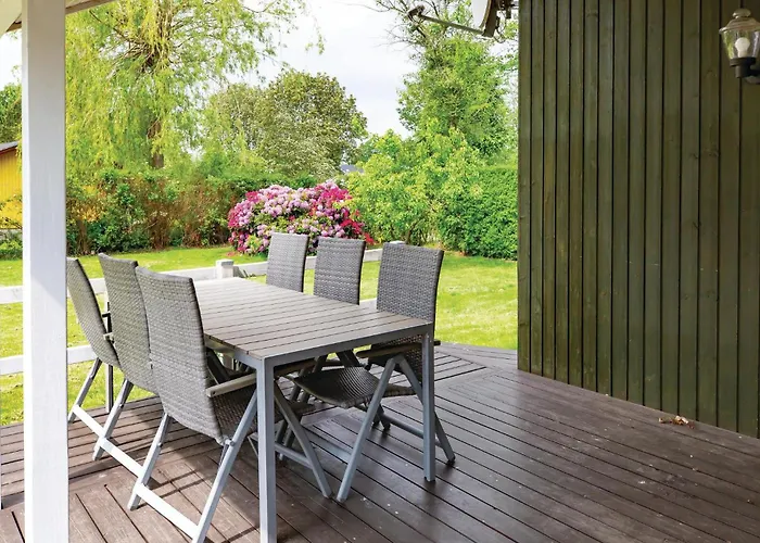 Three-bedroom In Hébergement de vacances *